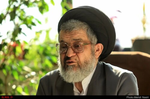 غرویان: برخوردهای تند مانع ایجاد وحدت ملی است / اکرمی: باید در برابر توطئهها هوشیار باشیم
